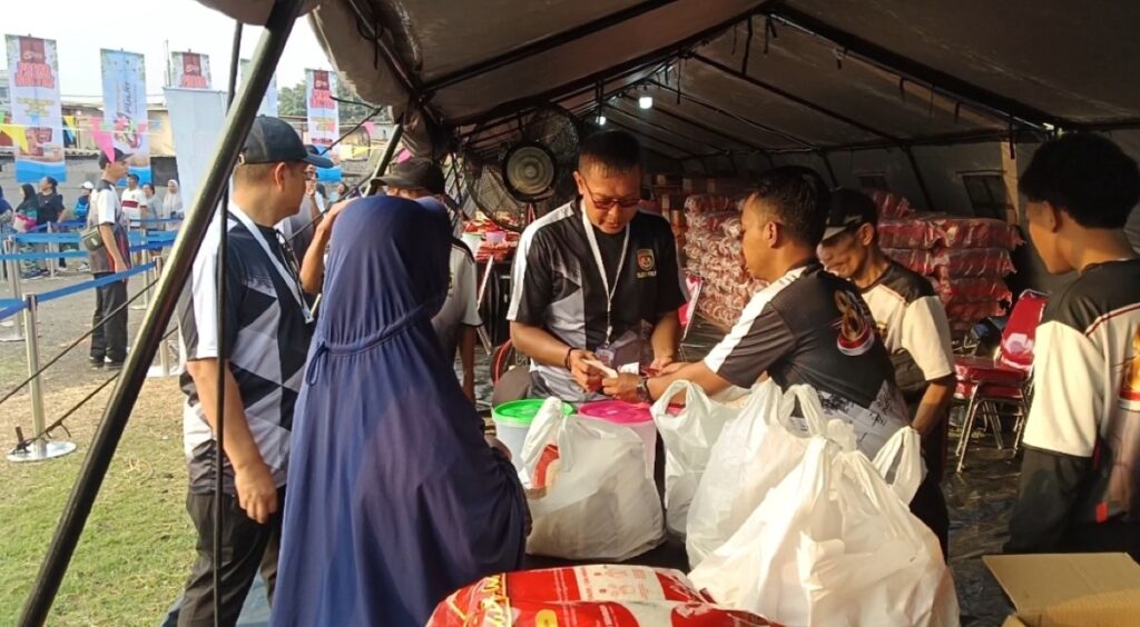 Pasar Rakyat Polri Hari Bhayangkara ke-80 foto 4