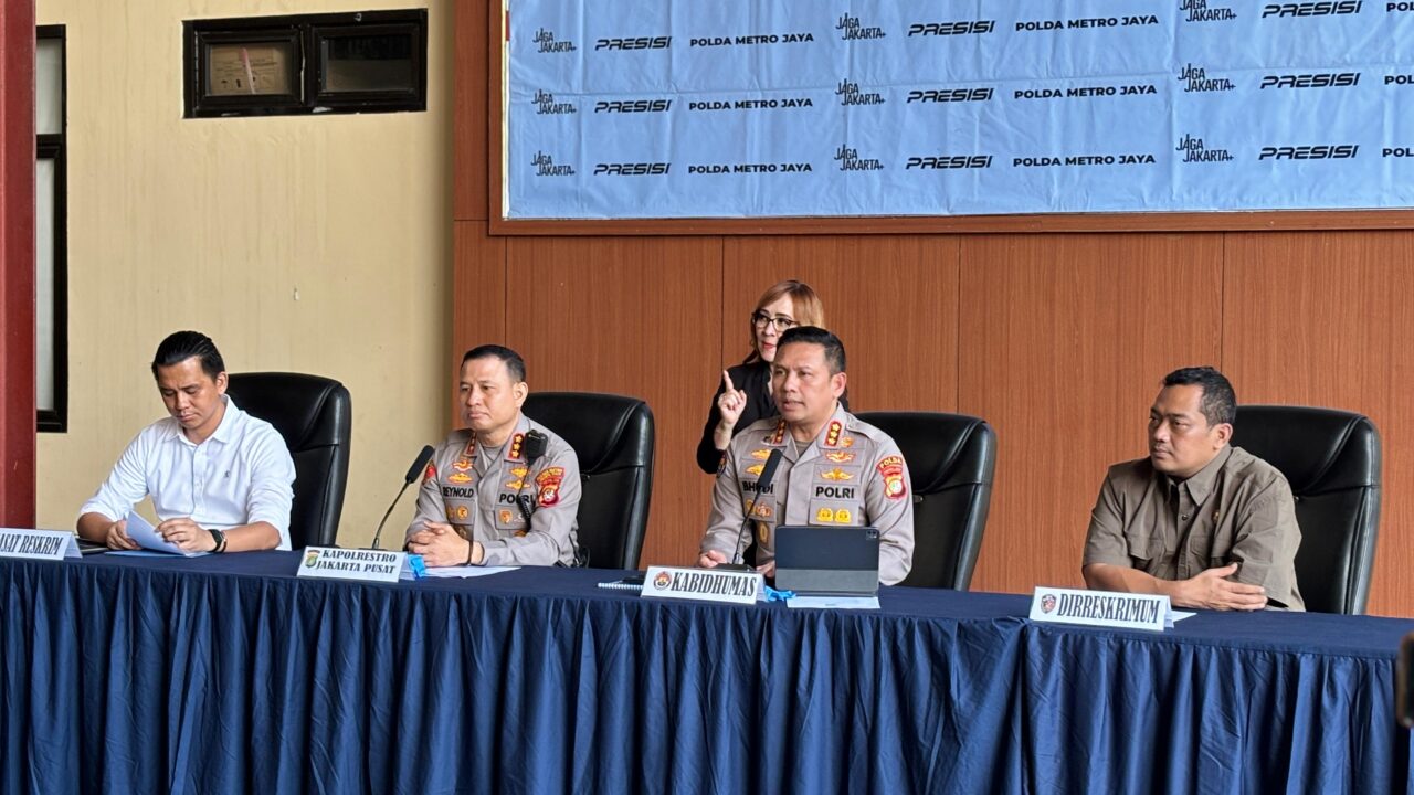 Kapolres Metro Jakarta Pusat Kombes Pol Reynold E.P. Hutagalung dalam rilis perkara Percetakan Mau Print di Polres Metro Jakarta Pusat, Jumat, 26 Juni 2026.