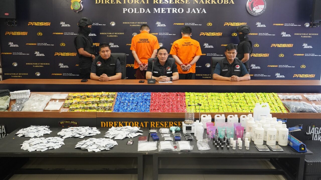 Polda Metro Jaya Bongkar Laboratorium Etomidate Jaringan Internasional, Cegah Produksi 14 Ribu Cartridge